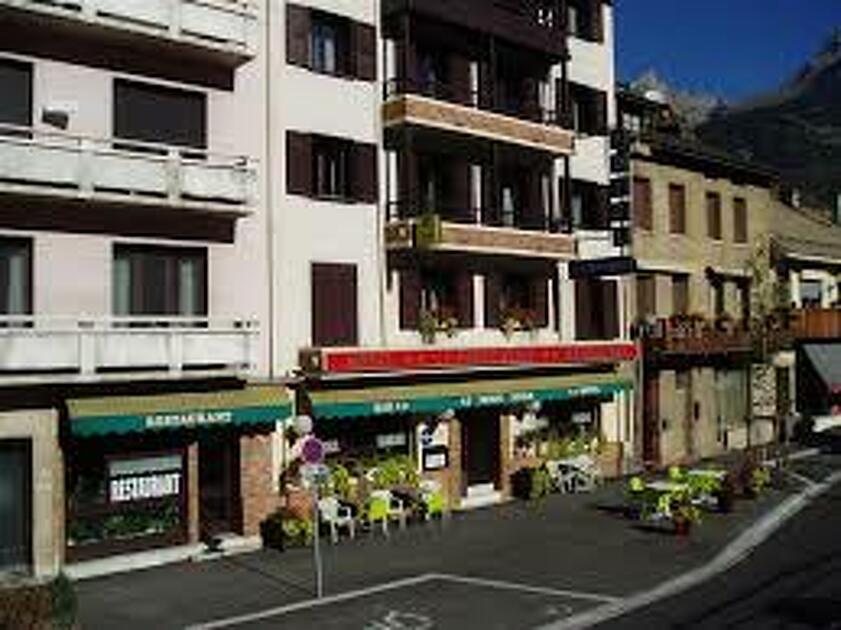 modane-hotel-restaurant-le-perce-neige