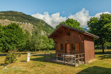 Les Cabanes des Combes