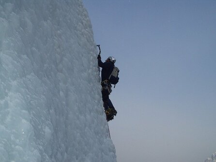 Initiation à l'escalade sur glace