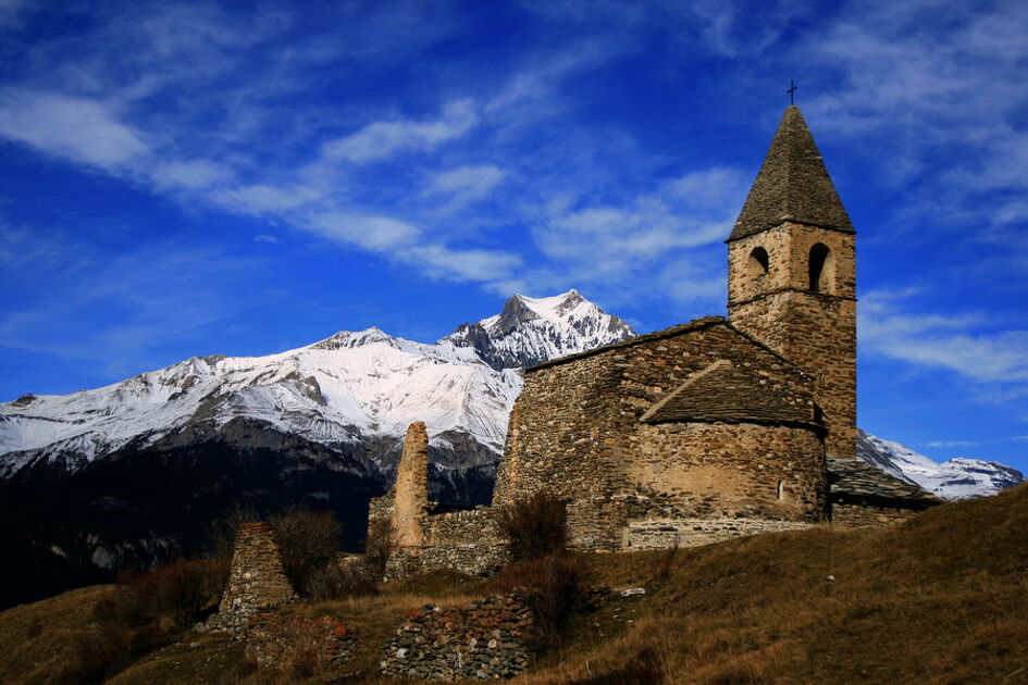 © Eglise St Pierre d'Extravache à Val Cenis Bramans - Jean-François Durand