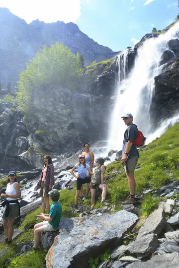 Polset waterfalls: source of wine - JL Rigaux