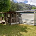 © Mobil-home 4 personnes avec terrasse au camping les Mélèzes à Termignon - N. Grand