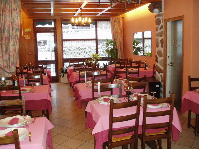 © modane-salle-restaurant-le-perce-neige - Y.Nousse