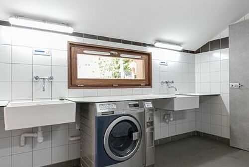 Laundromat - Les Mélèzes Campground