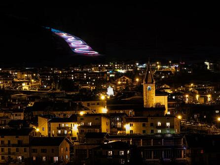 Descente aux flambeaux suivie du feu d'artifice