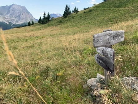 Wandeling naar de Chalets d&#039;Arplane