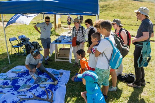 56 / 5,000 Vanoise National Park discovery stand - L’Ecot