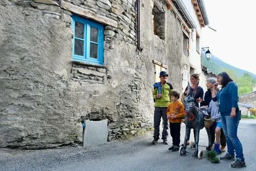 Les aventures de l'âne Antoine à Bonneval : visite-jeu en famille