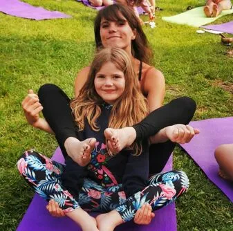 Yoga en famille en altitude