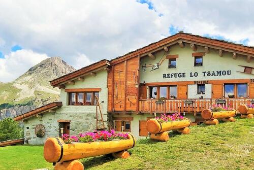 Refuge Lo Tsamou