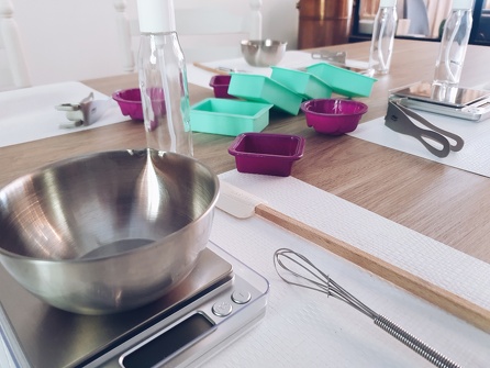 Création de cosmétiques : baume et gommage à lèvres