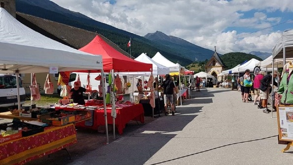 Local Artisans Market