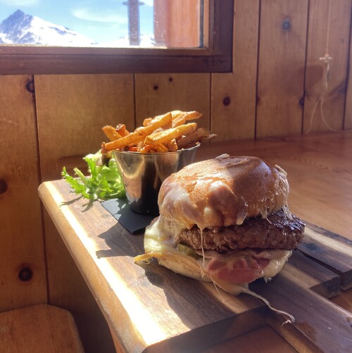 Alpine Chalet-Hotel Le Montana