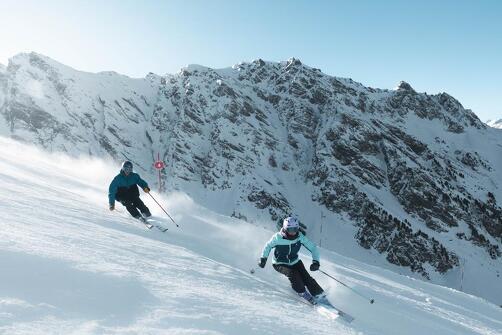 Course de ski sur le bordercross