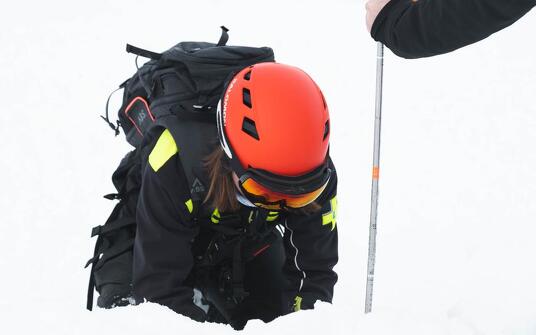 Initiation à la recherche de victime d'avalanche et lecture de BRA