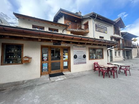 Le Grenier Bessanais - the store