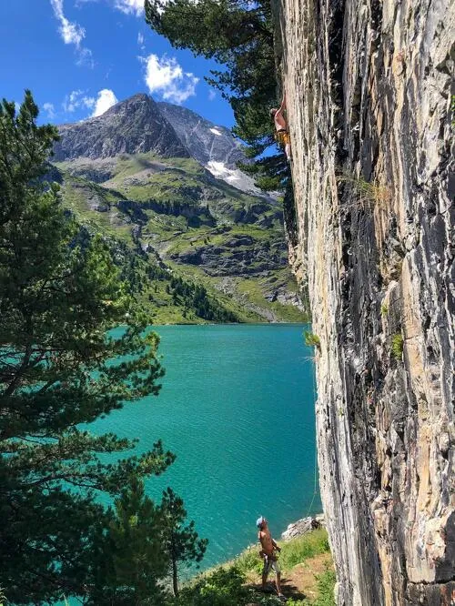 Cliff: A Little Corner of Paradise