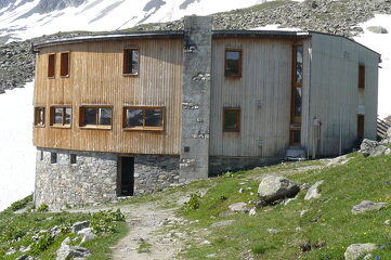 © Refuge de Péclet Polset - OT pralognan la vanoise