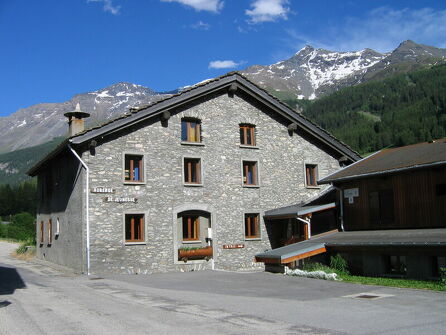 HI Val Cenis Youth Hostel