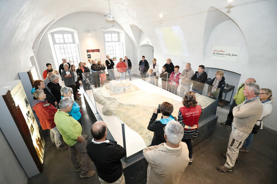 © avrieux-visite-groupe-redoute-marie-therese - Mairie Avrieux
