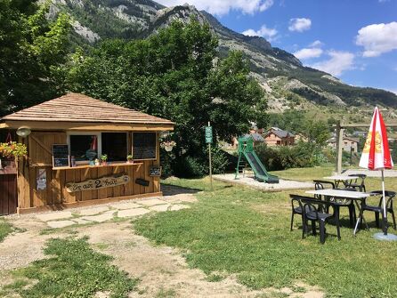 Un Air 2 Bar