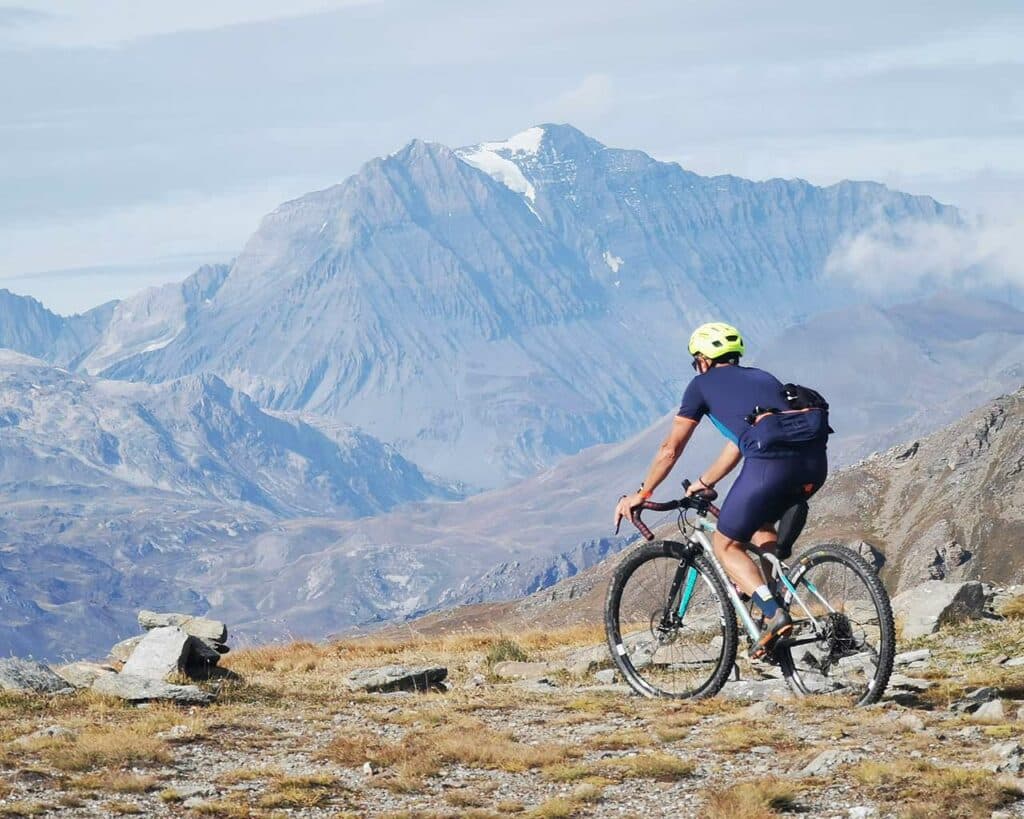 5 itinéraires gravel en Haute Maurienne Vanoise, le gravel, c’est quoi ?