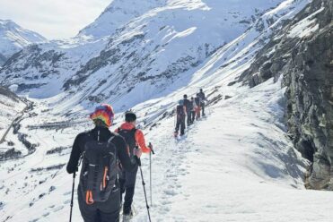 Randonnée en raquettes avec un guide à Bonneval
