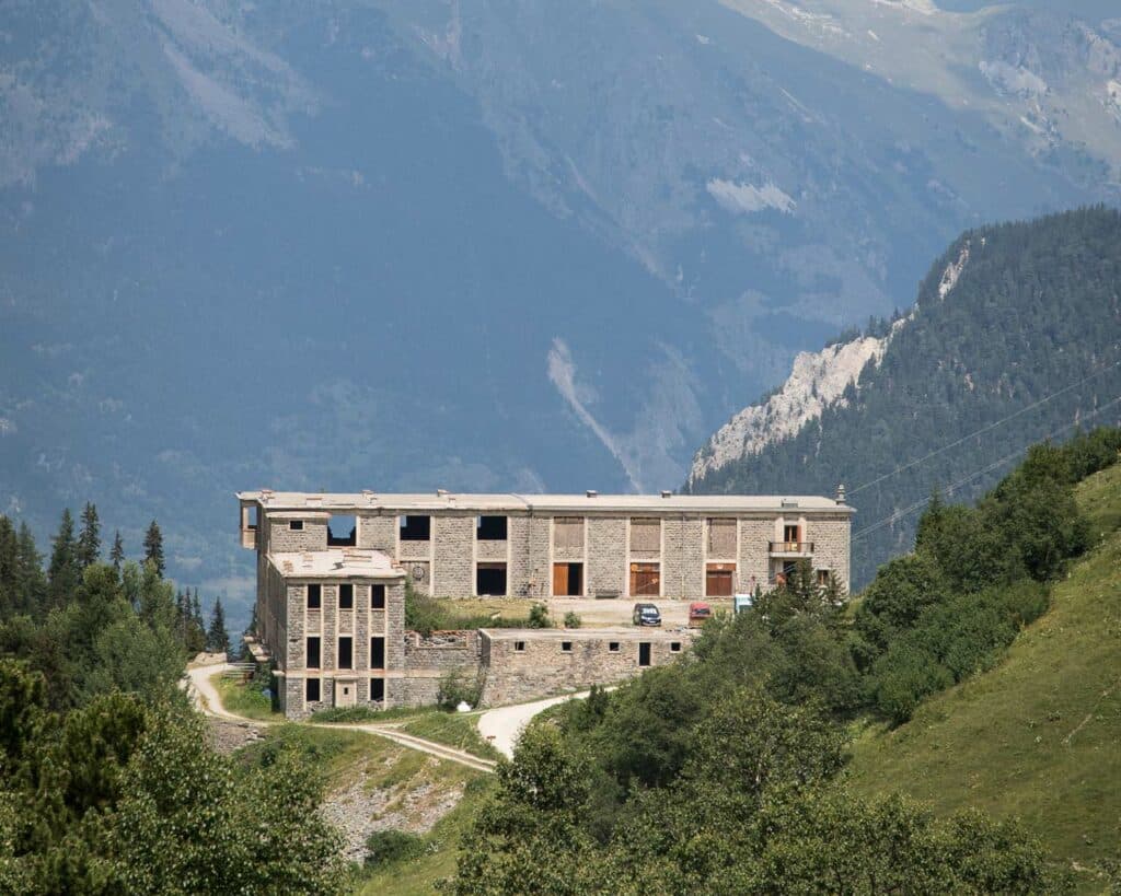 Culture et patrimoine, le patrimoine militaire à Valfréjus et à Modane