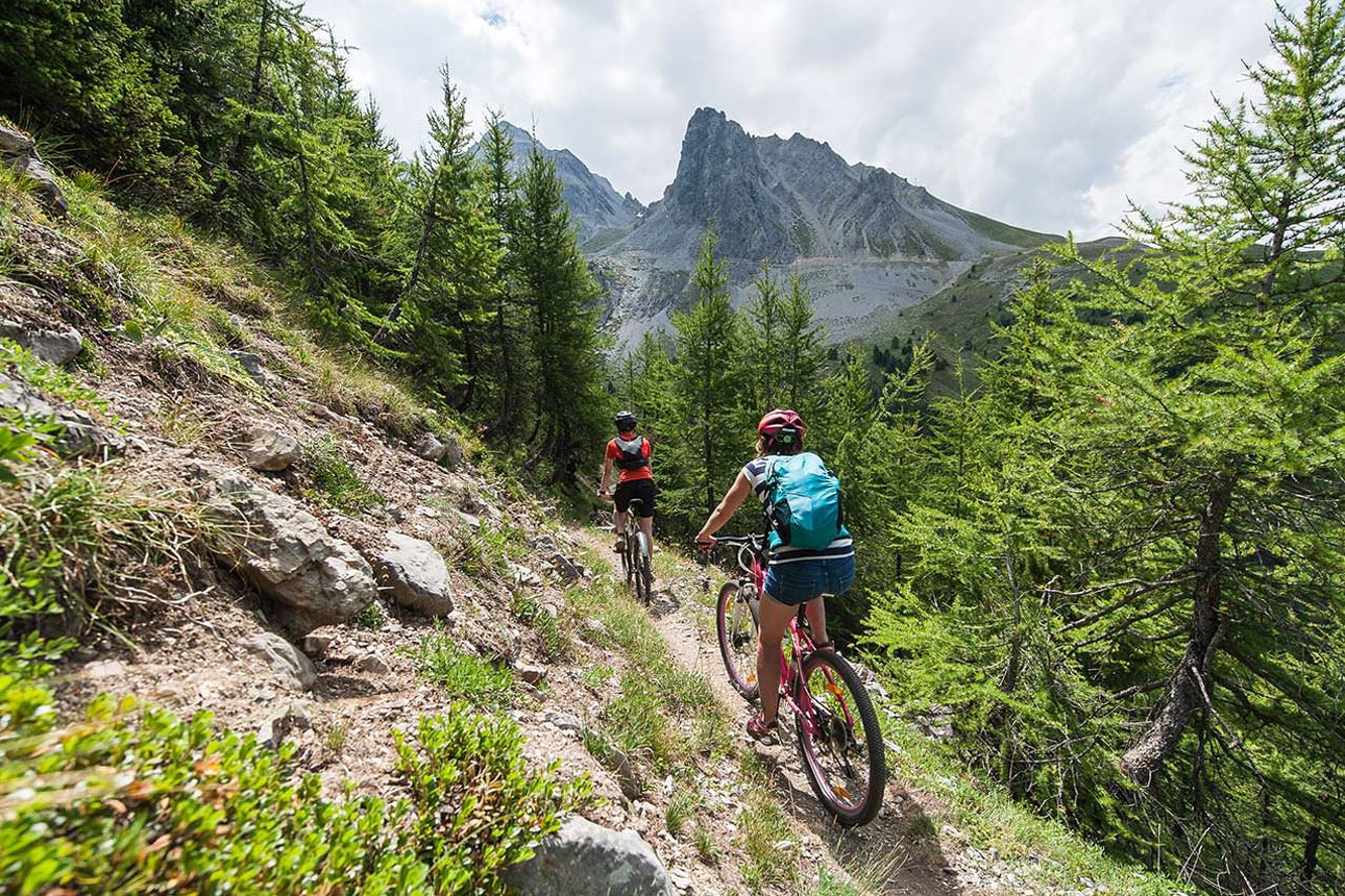 Randonnées en itinérance à Valfréjus, Modane-Punta Bagna en VTT électrique