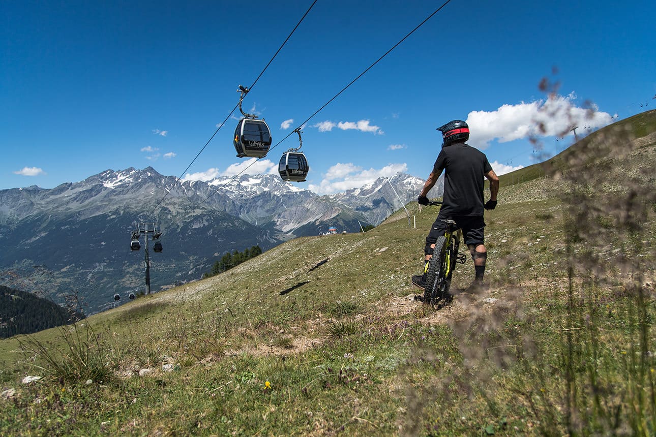 Randonnées en itinérance à Valfréjus, Modane-Punta Bagna en VTT électrique