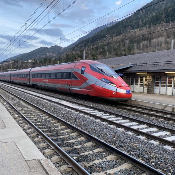 Partir en vacances en train à Valfréjus