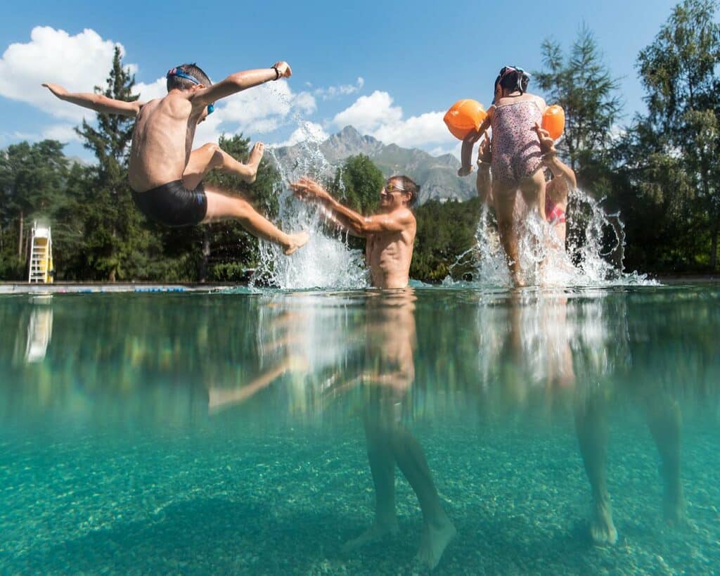 The water leisure centre at La Norma, your swimming lake in the heart of the Alps!