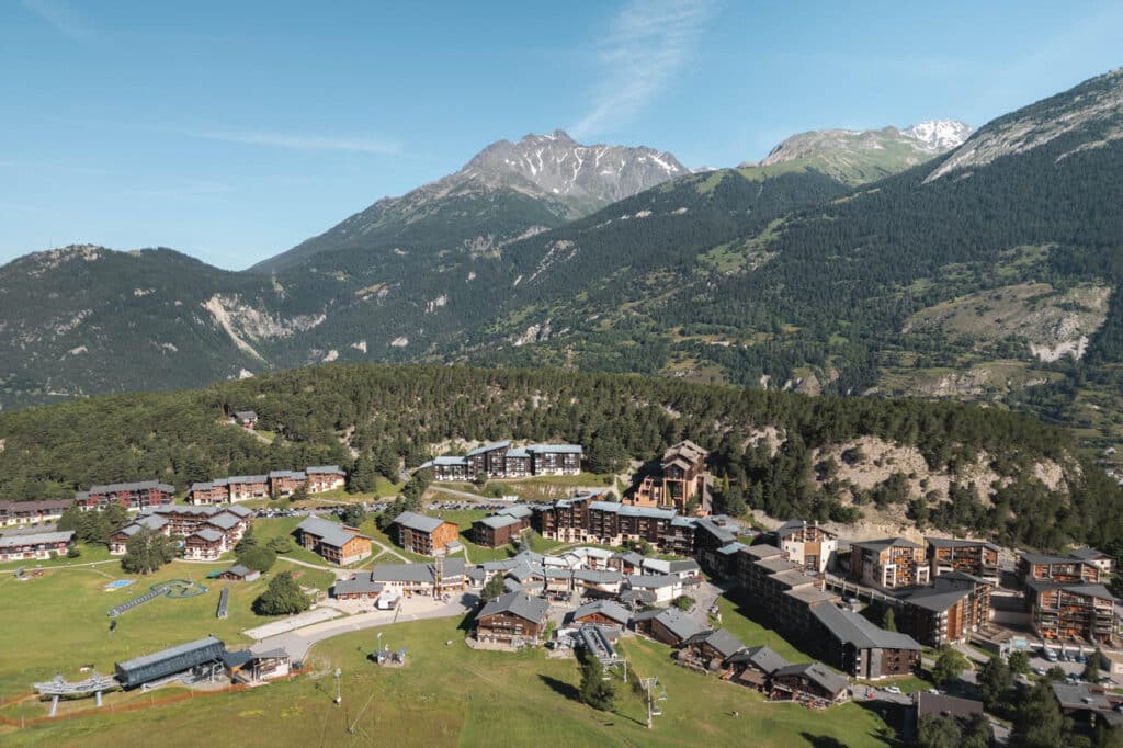 village_10_la_norma©g._lavila_ot_hmv