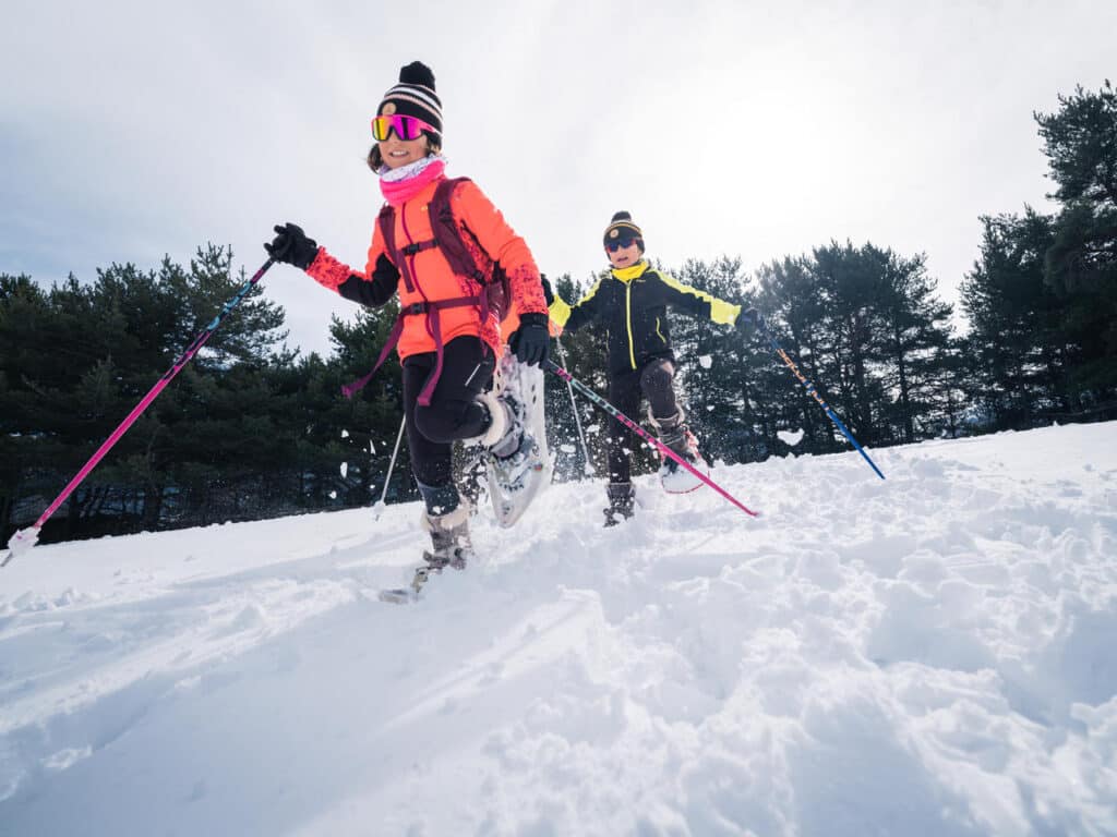 Sports d'hiver : tout savoir sur la raquette à neige