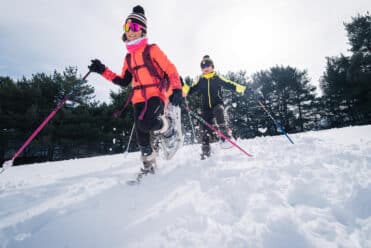 Sports d'hiver : tout savoir sur la raquette à neige