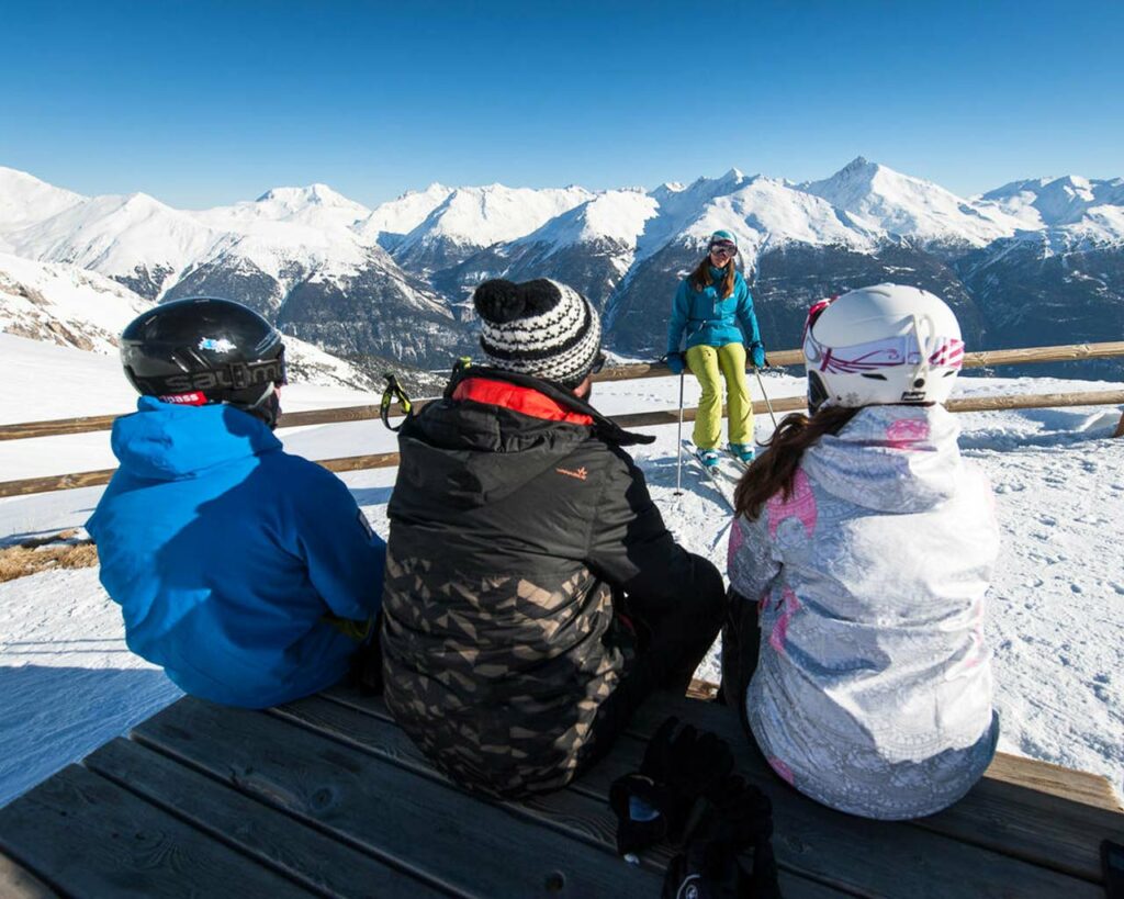 Discover all that Aussois, a fabulous outdoor sports area, has to offer in terms of winter sports and cultural activities.