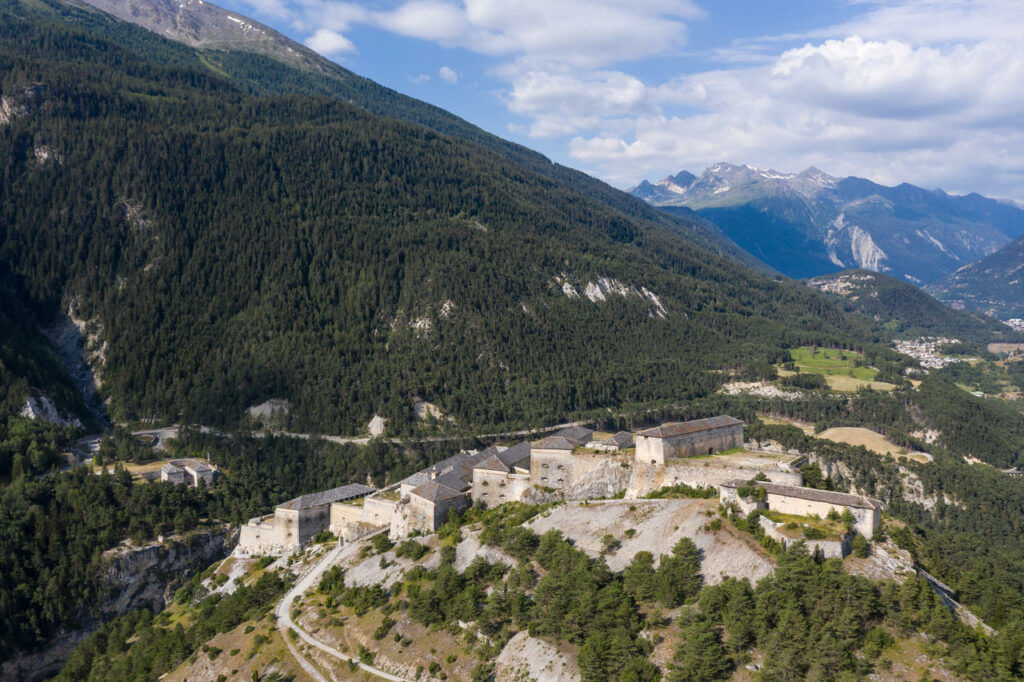 Aussois, le fort Victor-Emmanuel, la Barrière de l'Esseillon, patrimoine militaire à découvrir