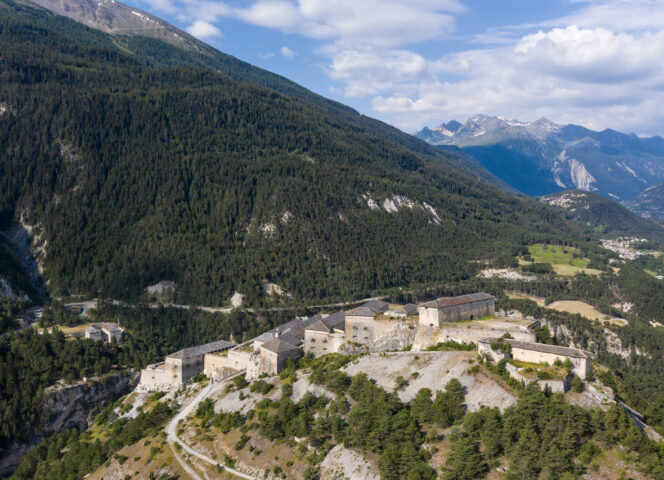 Aussois, le fort Victor-Emmanuel, la Barrière de l'Esseillon, patrimoine militaire à découvrir