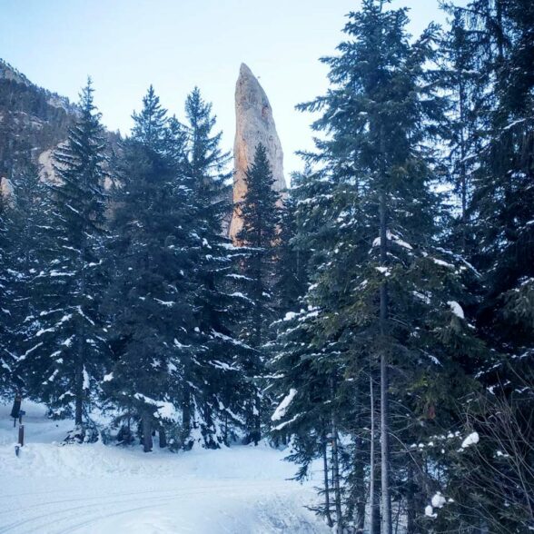 Le Monolithe d'Aussois, un menhir géant au cœur de la forêt