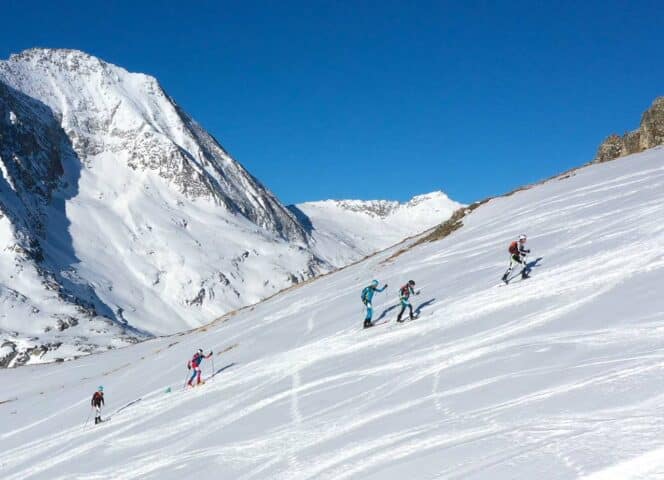 1280x1024-AU-top7-Practice ski touring