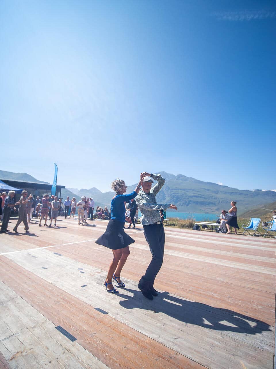 Festival tango Val Cenis, milonga des nuages, lac du Mont Cenis, danse tango à 2000 mètres d'altitude, Alpes