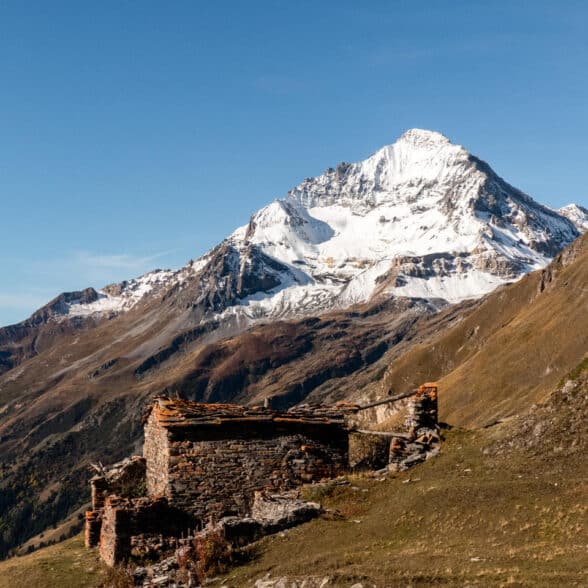 Randonnée automne à Bellecombe, premières neiges sur la Dent Parrachée, Parc national de la Vanoise, Val Cenis