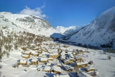 BON_station-incontournable-village-hiver