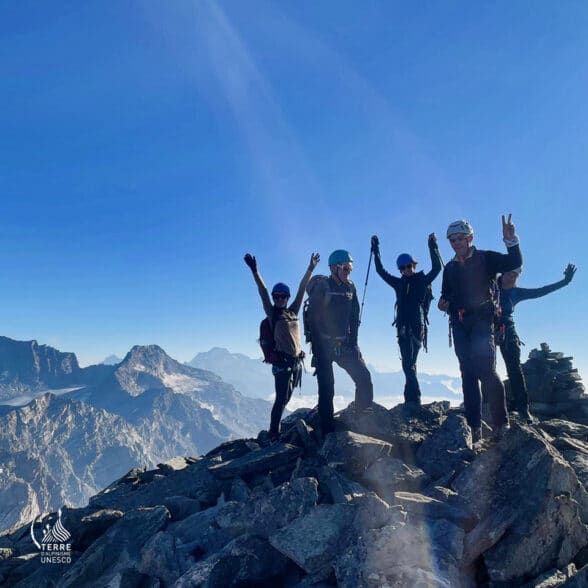 1280x960-OTHMV-Sommet-Cime-Montfret©Terre-d-alpinisme